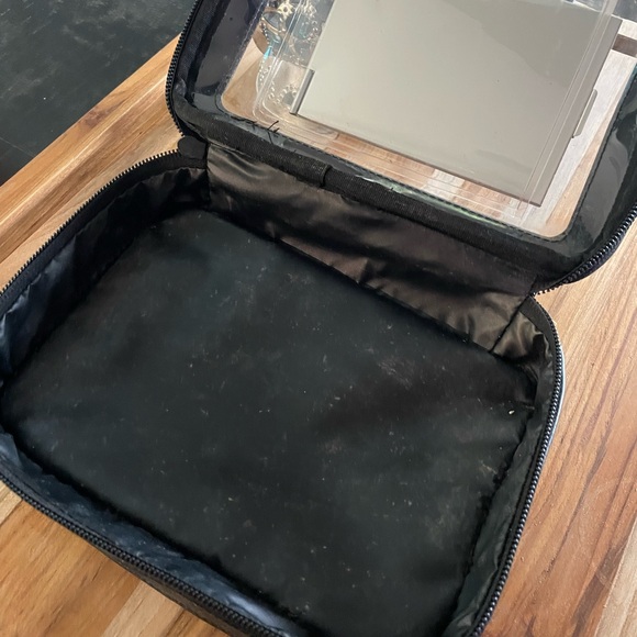 Black Beis Cosmetics Case - Picture 2 of 5